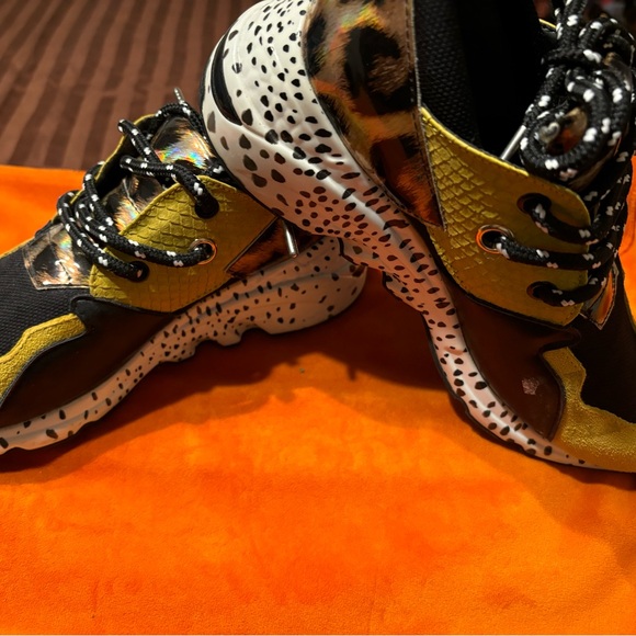 Steve Madden Cliff Sneaker - Size 7 - Picture 5 of 8